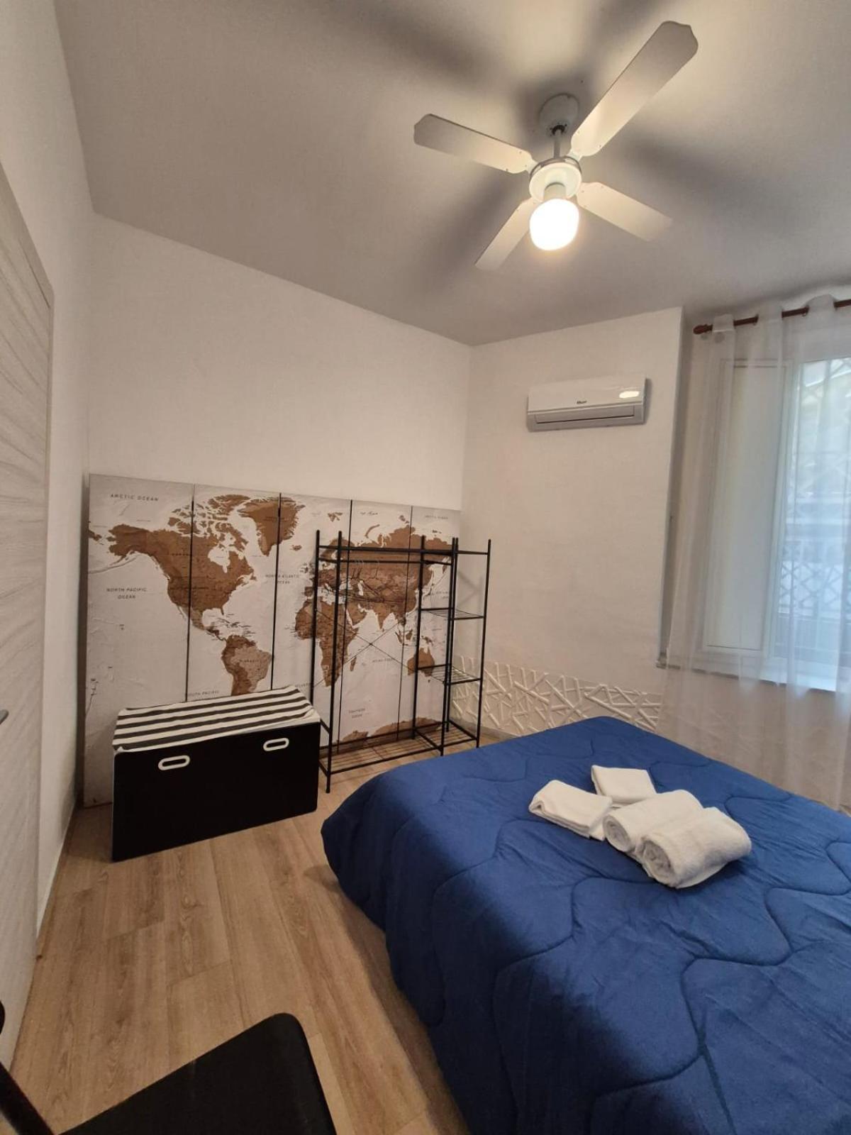 A Casa Di Ilaria Apartment Наполи Екстериор снимка