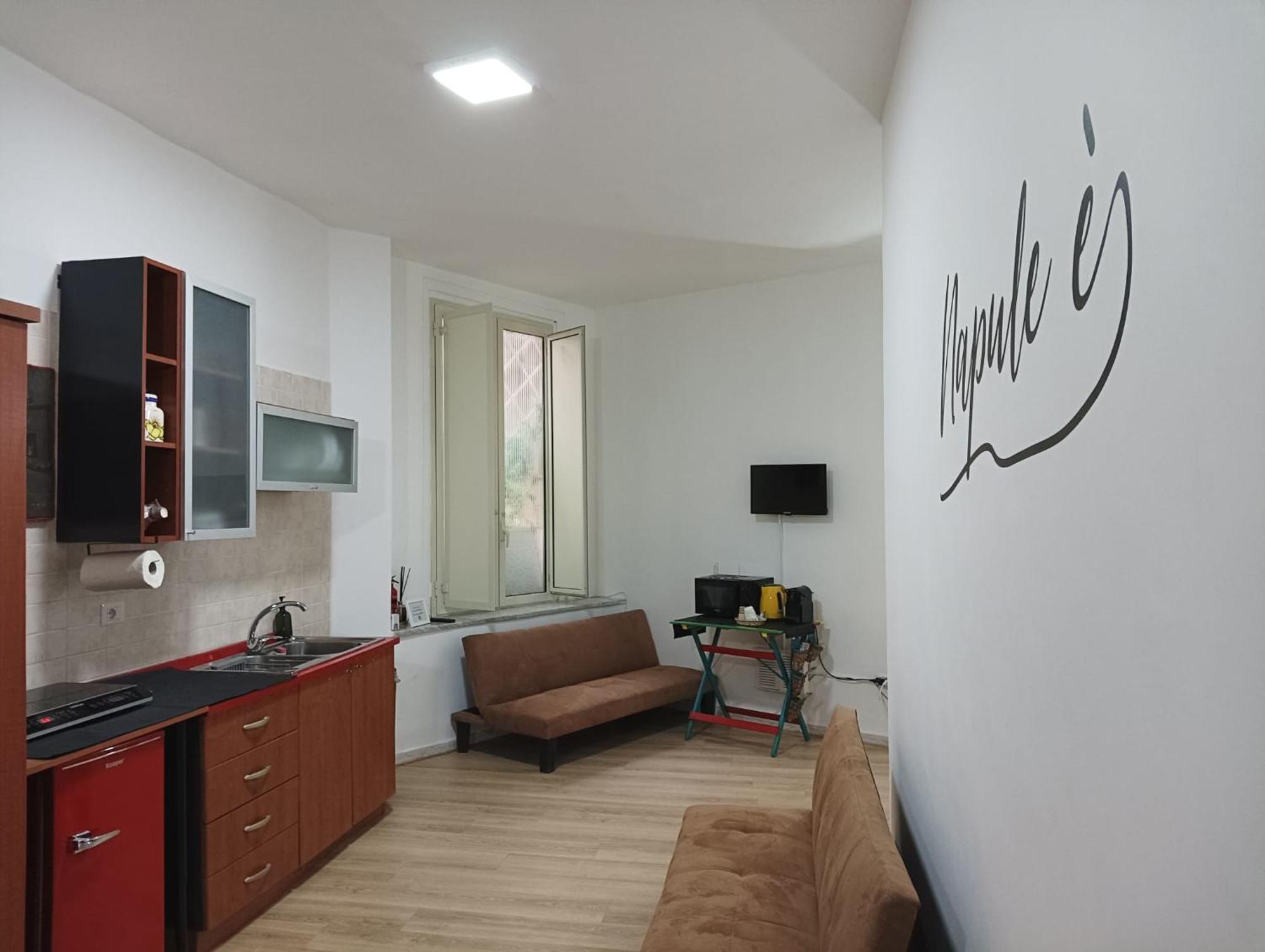 A Casa Di Ilaria Apartment Наполи Екстериор снимка